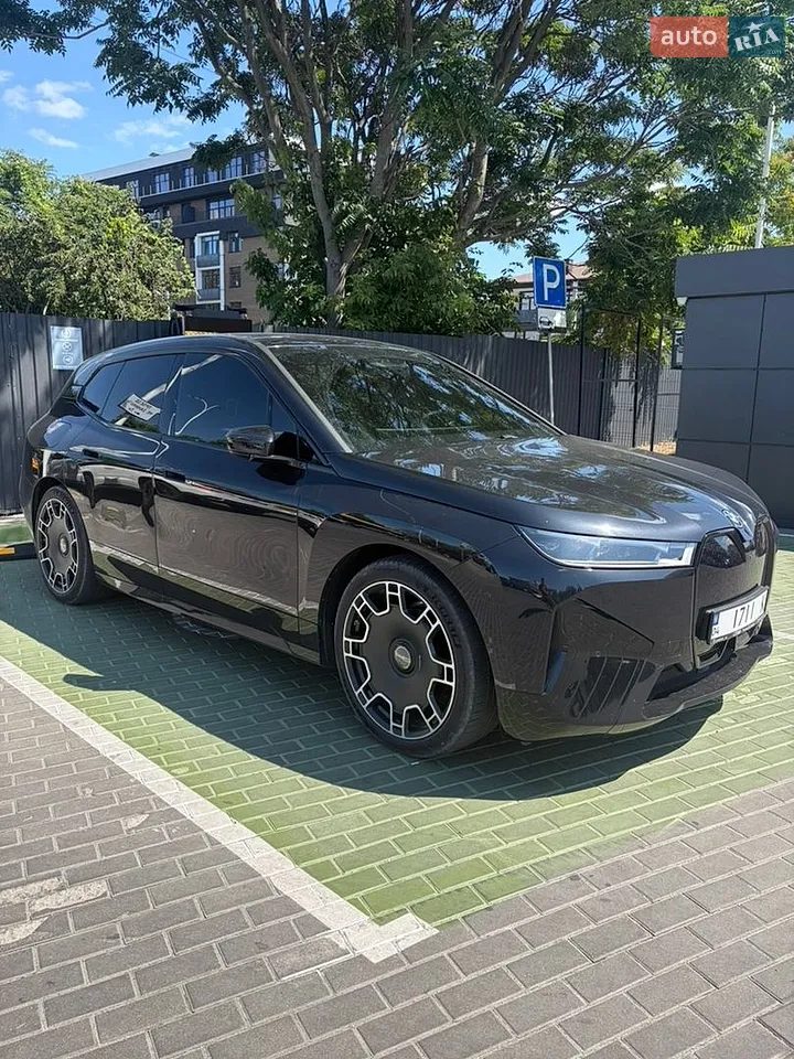 BMW iX xDrive40 M-Sport — 3