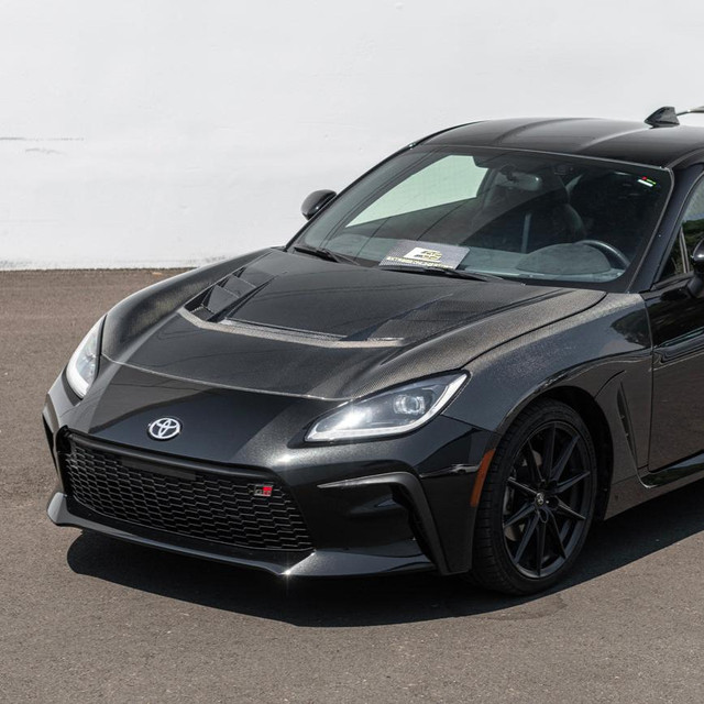 EOS Front Vented Bumper Hood for the GR86 / BRZ 2022+ — 2