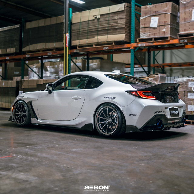 Seibon Carbon Fiber Fender Trim for the GR86 / BRZ 2022+ — 3